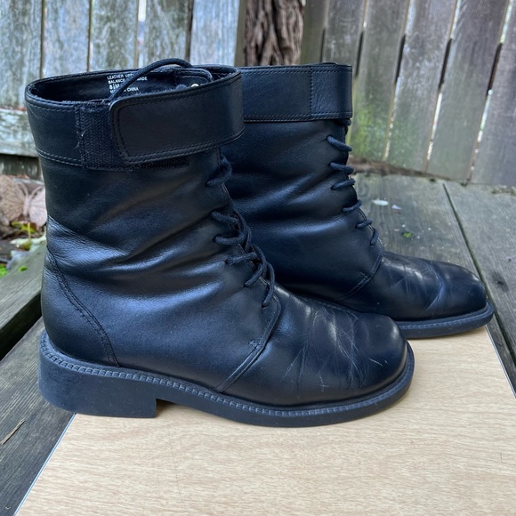 Dockers Wm’s Black Leather Lace up With Velcro Top Strap Combat Boots Sz 8.5 M - Picture 2 of 15